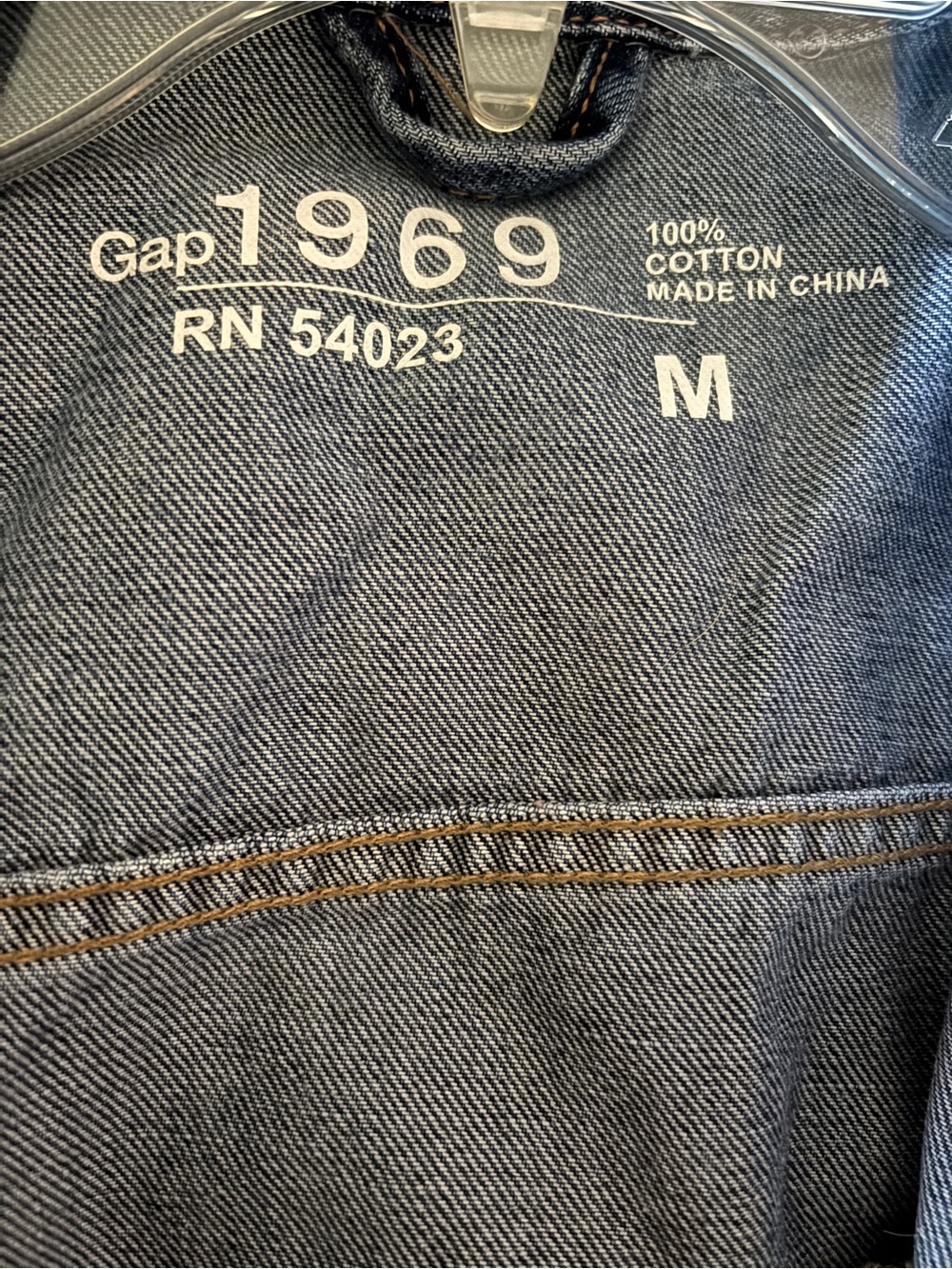 GAP 1969 Denim Jacket in Dark Blue with Contrast Stitching - Picture 4 of 4